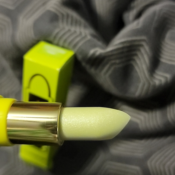 Discontinued JSC Lip Ammo shade:Snowcone - Picture 2 of 4